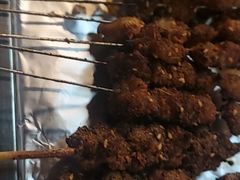 -烤满分·东北烧烤(首经贸店)