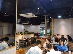 大堂-凤兴鸡煲(宝安海雅店)