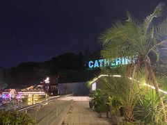 -UNI UNI(环亚凯瑟琳店)