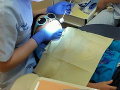 -瑞尔齿科(上海长风大悦城店)