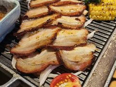 碳烤烟熏猪腩肉-卞氏菜根香·川菜(青羊万达店)