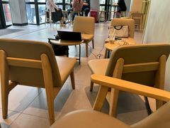 -星巴克臻选(莘庄仲盛店)