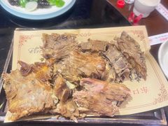 -东口码头·烧鸽子·鱼头泡饼·地方菜(金鹰悦城店)