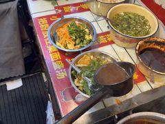 -柳州肥姨妈大骨螺蛳粉(东靖路店)