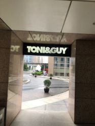 -TONI&GUY