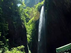 -龙水峡地缝景区