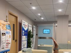 -上海大学附属上海和平眼科医院