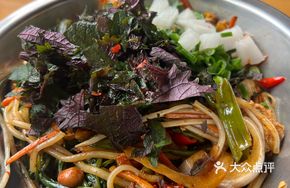 Stir-fried Luosifen Noodles