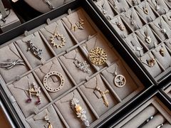 -广州周大福金融中心