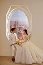 -雪中彩影婚纱摄影·微光艺术中心