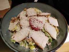 凯撒鸡肉沙拉-物质生活书·酒吧