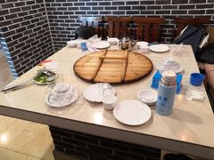 包厢-王老六铁锅炖鱼(圣亚海洋店)