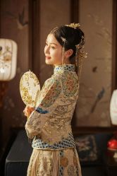 -雪中彩影婚纱摄影·微光艺术中心