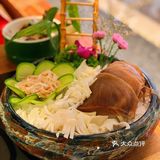 为了吃这家草本火锅我排了两个小时