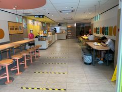 大堂-麦当劳(宝龙店)