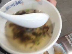 鲜肉馄饨-长人馄饨铺(解放街店)
