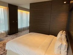 -上海虹桥西郊假日酒店