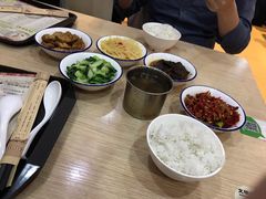 -毛家饭店(长沙南站店)