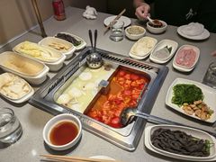 -海底捞火锅(新松江路生日主题店)