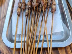 -东口码头·烧鸽子·鱼头泡饼·地方菜(金鹰悦城店)