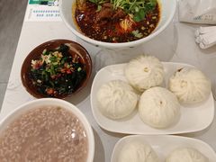 -李与白包子铺(桐梓林店)