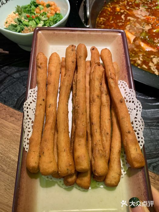 匠岳·王宝器麻椒鱼(晋阳街店)茴香小油条图片