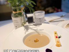 松露奶油蘑菇汤佐油封鸭腿丝-L'amour澜茉·轻法餐