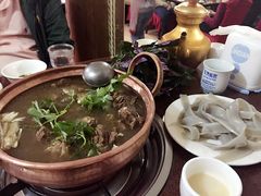 -银同牦牛肉火锅