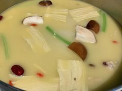 -红门金汤·港式火锅(英皇集团中心店)