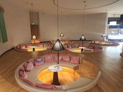 -涨巢·潮玩水疗局