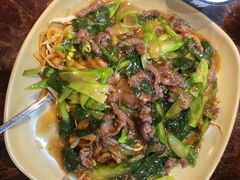 湿炒牛河-凤兴鸡煲(宝安海雅店)