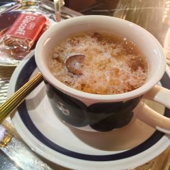 -花隐·美芙炫海菲秀皮肤管理中心