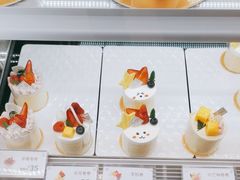 -花花卷卷·鲜食蛋糕(静安久光百货店)