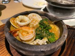 -穹六人间 people 6(岳阳路店)