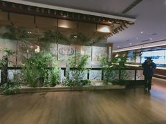 -八府香鸭·啫啫煲(华山路店)
