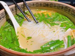 蒙自过桥米线-南蛮子(进贤路店)