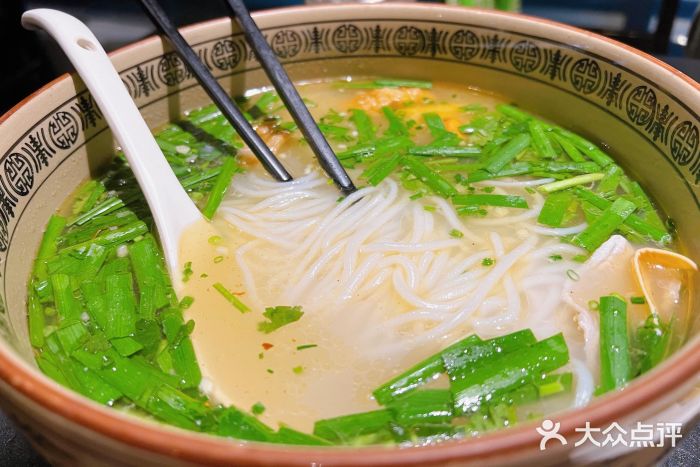 南蛮子(进贤路店)蒙自过桥米线图片