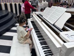 -奈尔宝家庭中心·亲子餐厅(鄞州万达店)