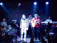 iphone_upload_pic-ohbar live house(人广店)