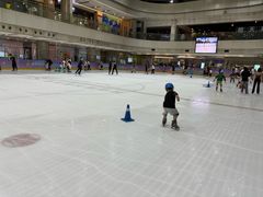 -冰堡国际溜冰场(观澜湖新城MHMALL店)