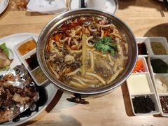 红汤羊杂-蒙料·手把肉(望京店)