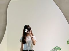 -洪小鹏生活美学馆(领SHOW天地店)