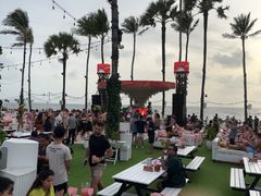 -FINNS Beach Club