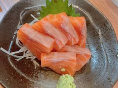 三文鱼刺身-信日本料理(信义坊店)