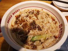 泡椒鸡杂米粉-呷佬·长沙手工米粉(金沙江路店)