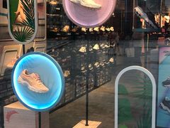 -SKECHERS 斯凯奇(上海国际时尚中心店)