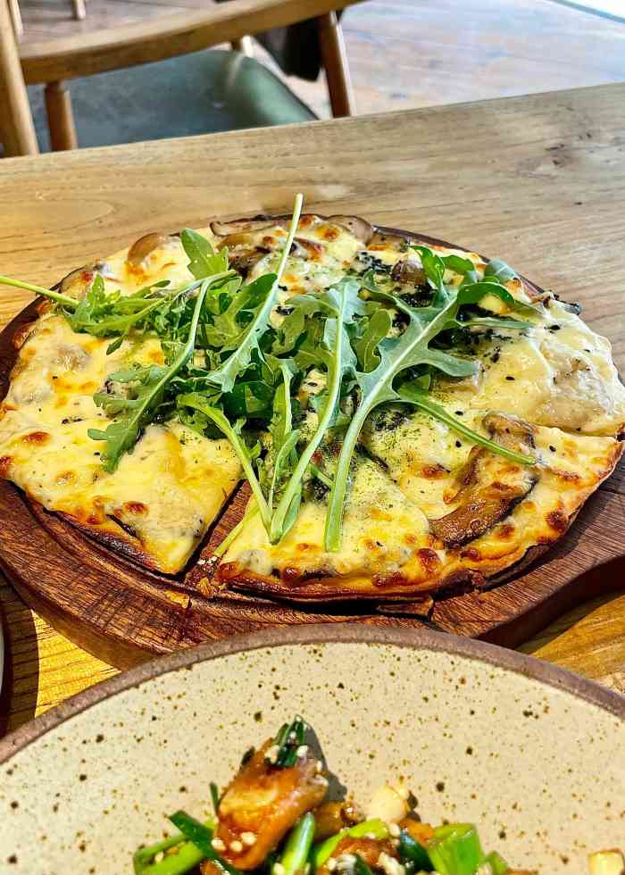 chimido柴米多农场餐厅大理店-"在这条满满当当的吃喝美食街上,挺大个