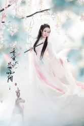 -九月鹰飞汉服摄影工作室