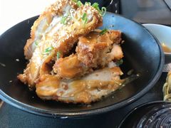 -UDON DON BAR
