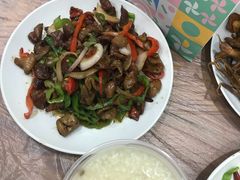 -蓝精灵饺子店